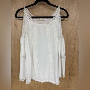 Anthropologie Luna Moon White Cold Shoulder Top Size Small
